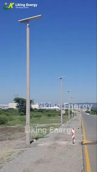 Kelebihan suka M cahaya jalan suria semua-dalam-satu kos efektif