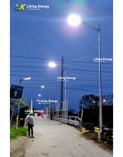Kelebihan menyukai siri TQ pembersihan diri lampu jalan suria