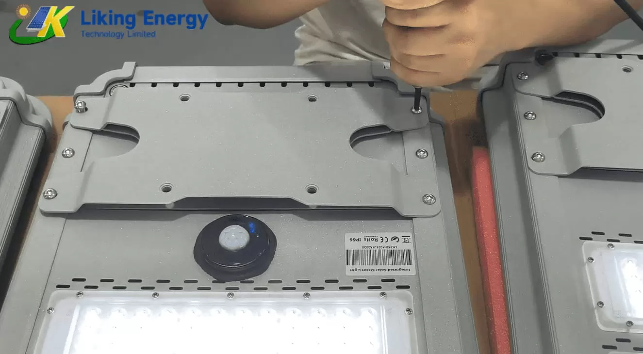 Menyukai H40W lampu jalan suria berkualiti tinggi bersepadu cahaya jalan suria