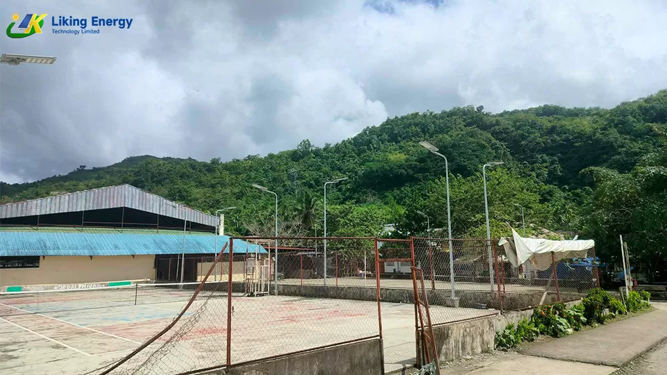 Apakah perbezaan antara lampu jalan suria bersepadu dan Split-jenis? Yang lebih baik?